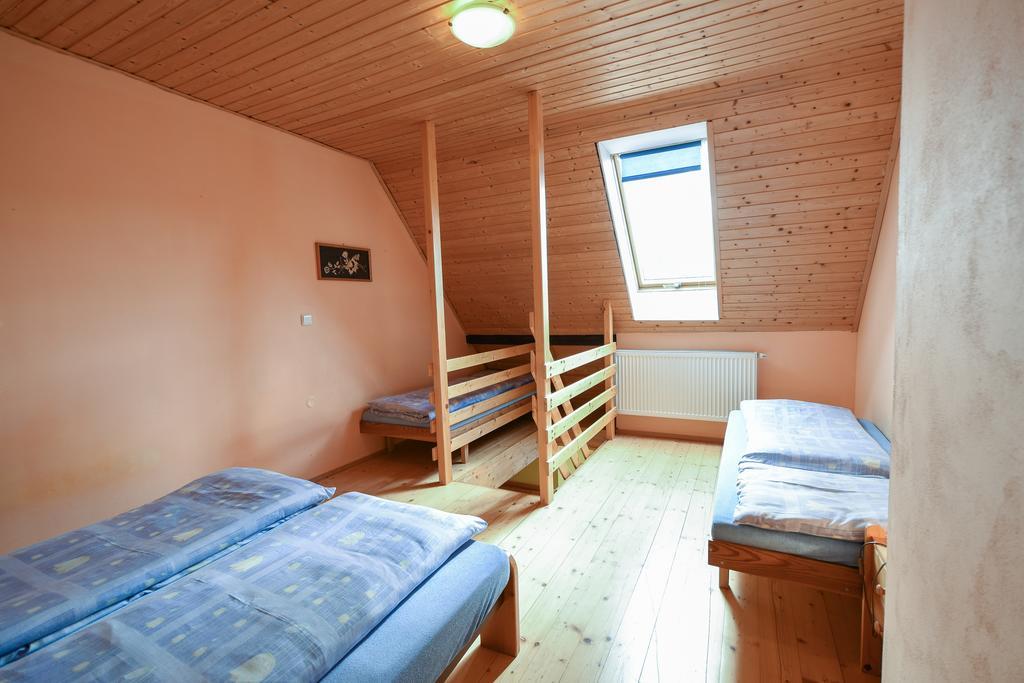 Gazdovsky Dvor "U Tlaciarov" Liptovský Trnovec Extérieur photo